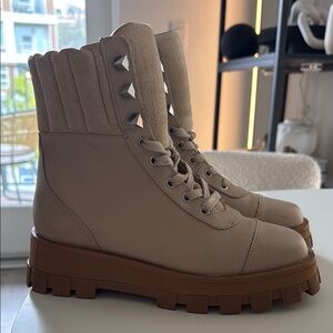 Shutz Women's Beige Leather Booties